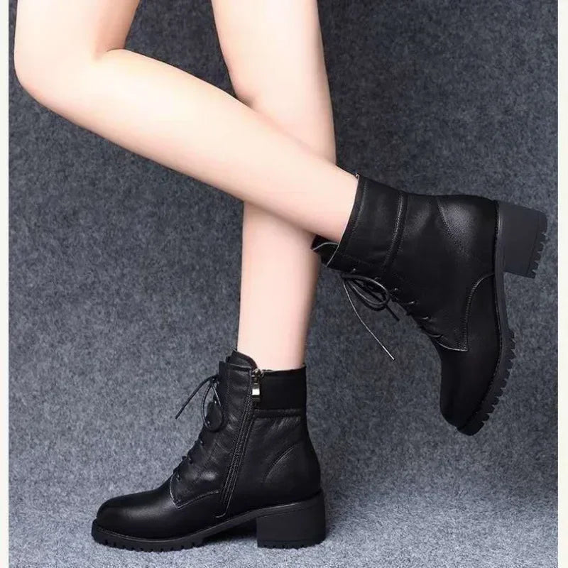 2025 Women's Shoes Luxury Chelsea Boot Women Leather Boot Chunky Winter Shoe Platform Ankle Boots Thick Heel Brand Designer