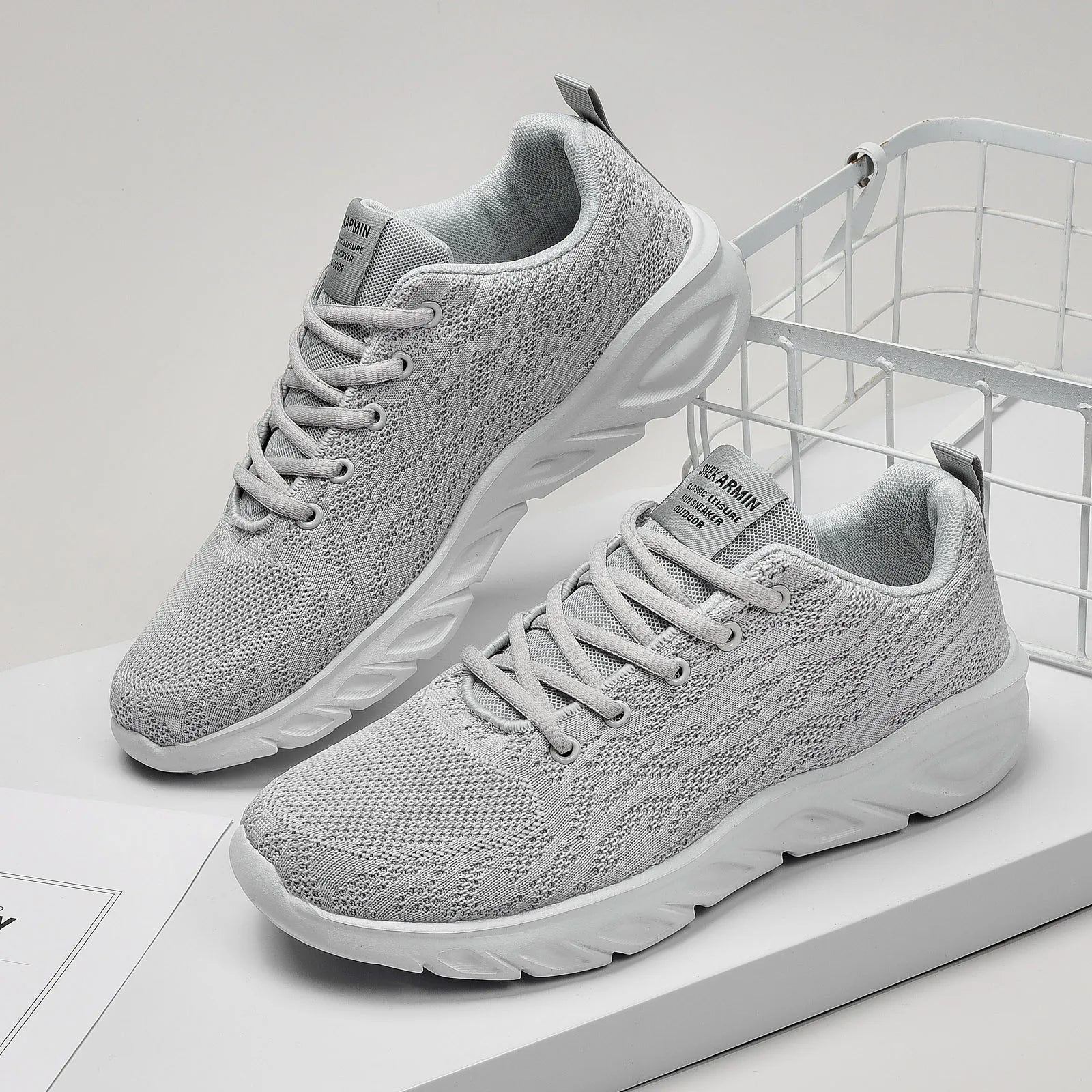 Men Shoes Comfortable Casual Shoes for Men Lightweight Men Walking Sneakers Tenis Feminino Zapatos Cheap Men Footwear
