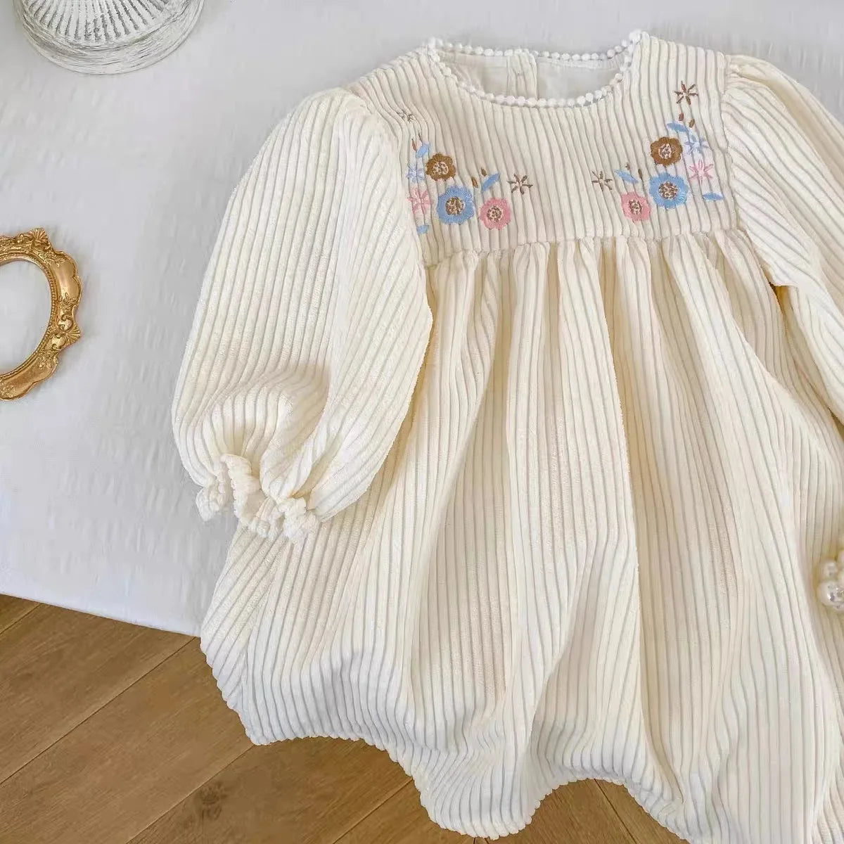 Kids Outfits Autumn Baby Girl Corduroy Princess Dress Embroidered Flowers Puff Sleeve Dress Children Retro Casual Loose Dresses