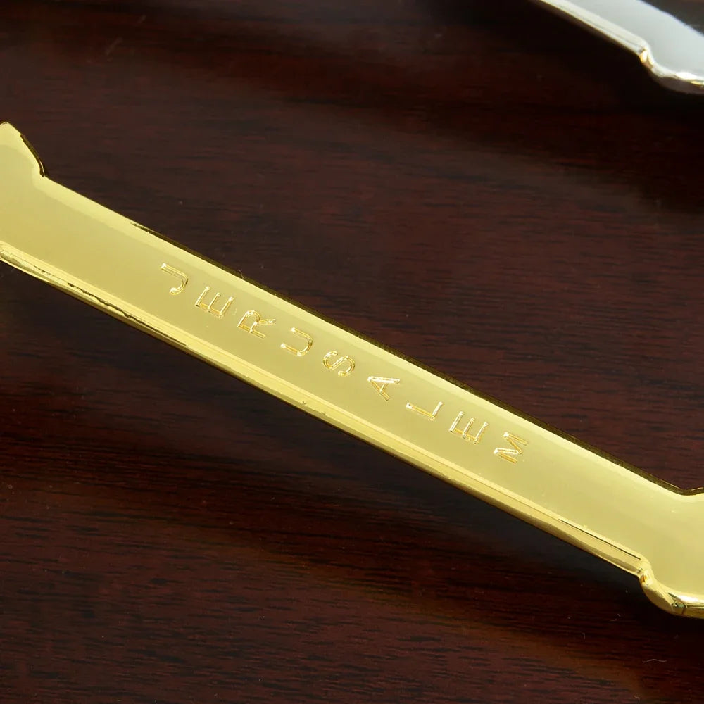 HTISOK Orthodox Cross Christ Statue Religious Prayer Hand Holding Cross Gold Plated Church Home Ornament Jewelry Gifts