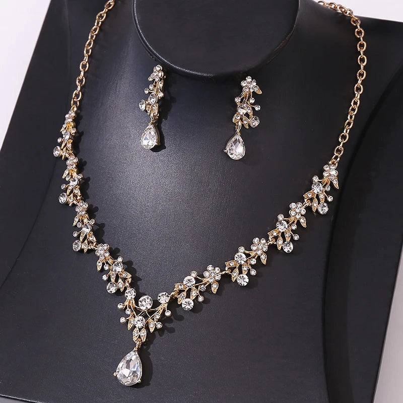 Exquisite Bride Jewelry Sets for Women Luxury Flower Choker Necklace Earrings Set Wedding Dress Bridal Necklace Sets Fashion