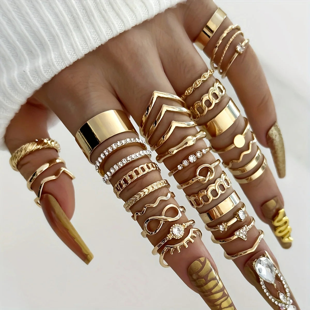 30pcs/set Elegant Stackable Rings Set With Shiny Rhinestone Inlaid, Fashion Infinity Knot Design, Vacation Style Perfect Stylish