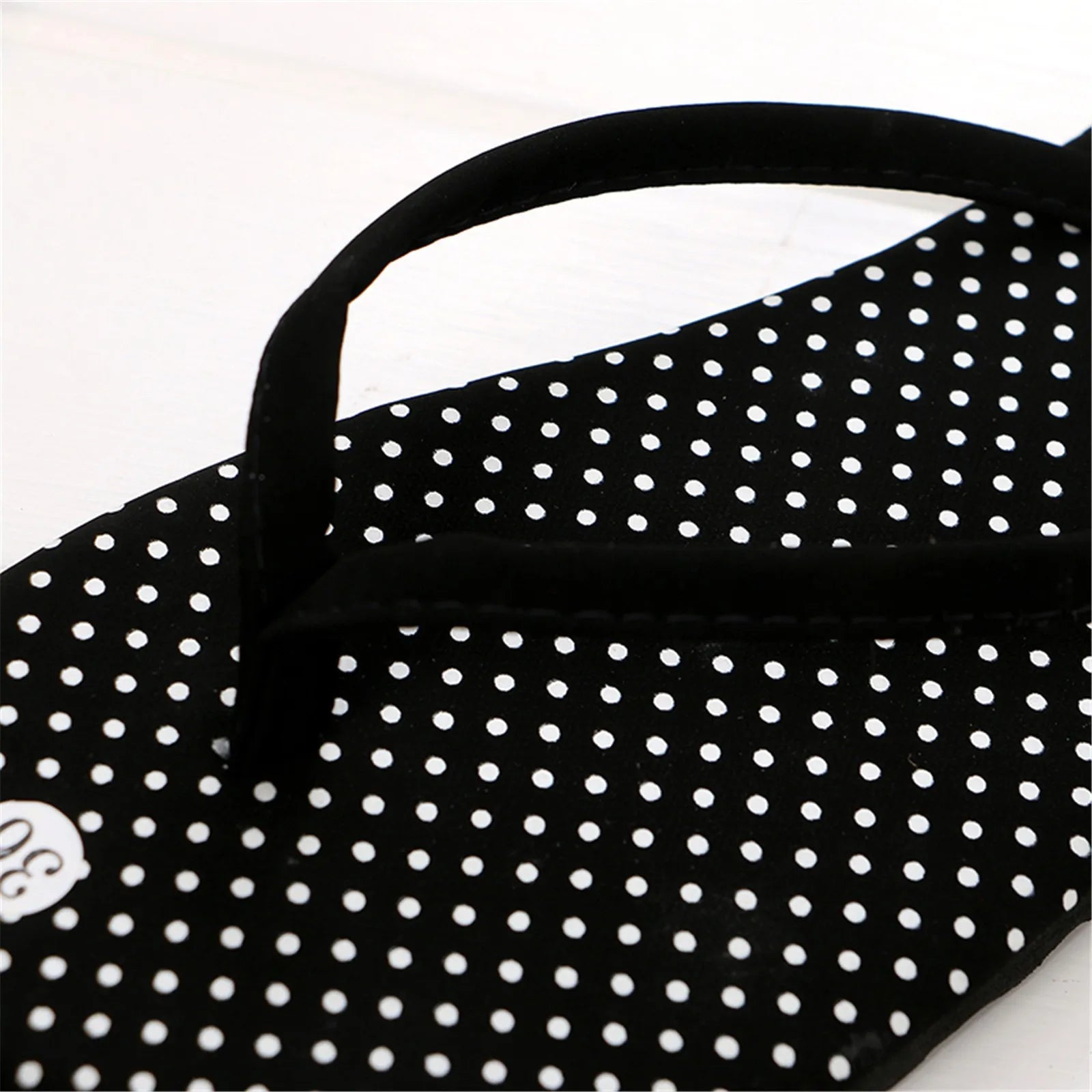 Women’S Shoes  Flat Flip Flops Non-Slip Fashion Casual Breathable Outdoor Beach Shoes Zapatos Mujer 2024 Tendencia