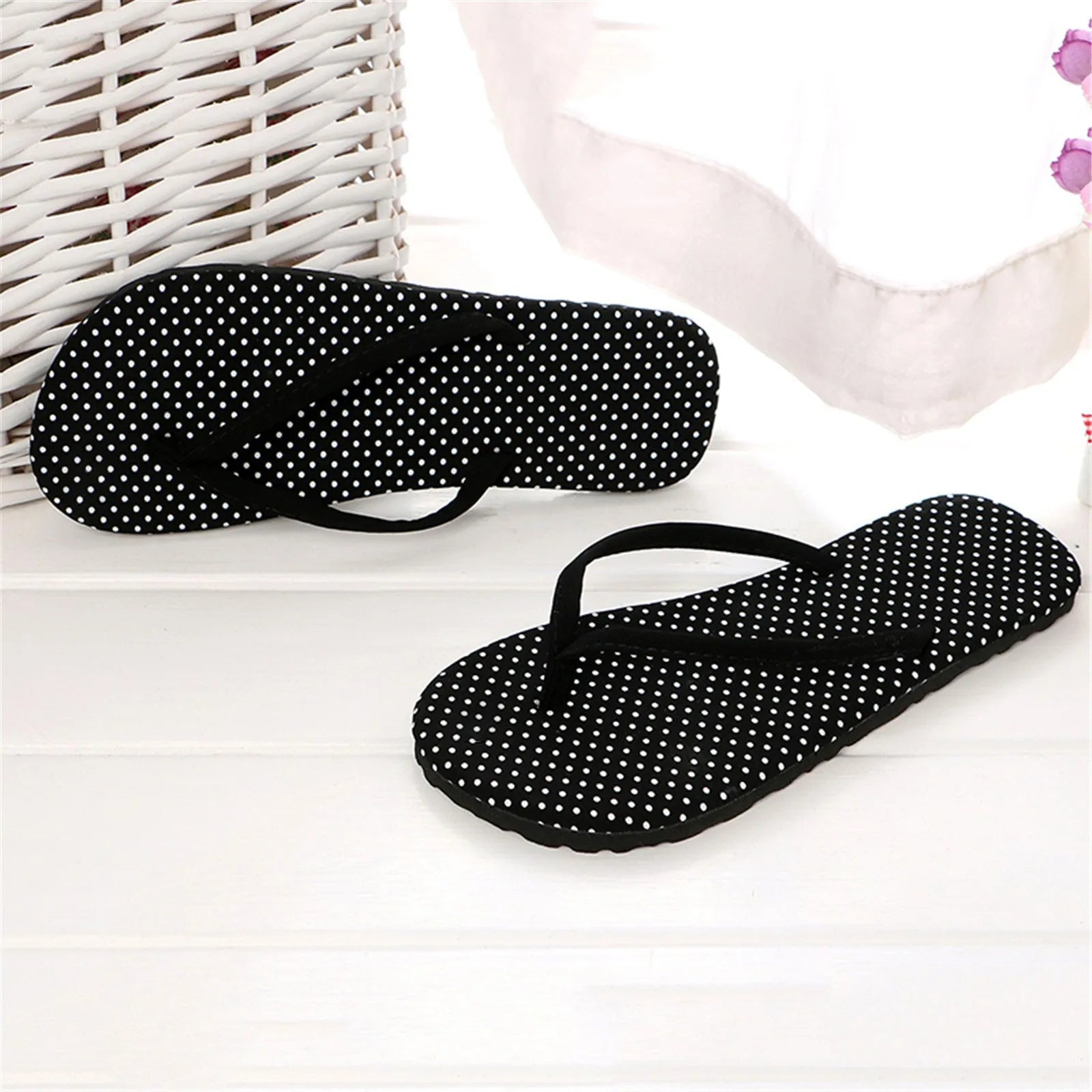 Women’S Shoes  Flat Flip Flops Non-Slip Fashion Casual Breathable Outdoor Beach Shoes Zapatos Mujer 2024 Tendencia